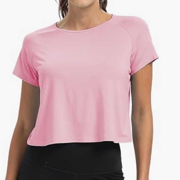 MIPPO Tops - Pink crop Short Sleeve T-Shirt